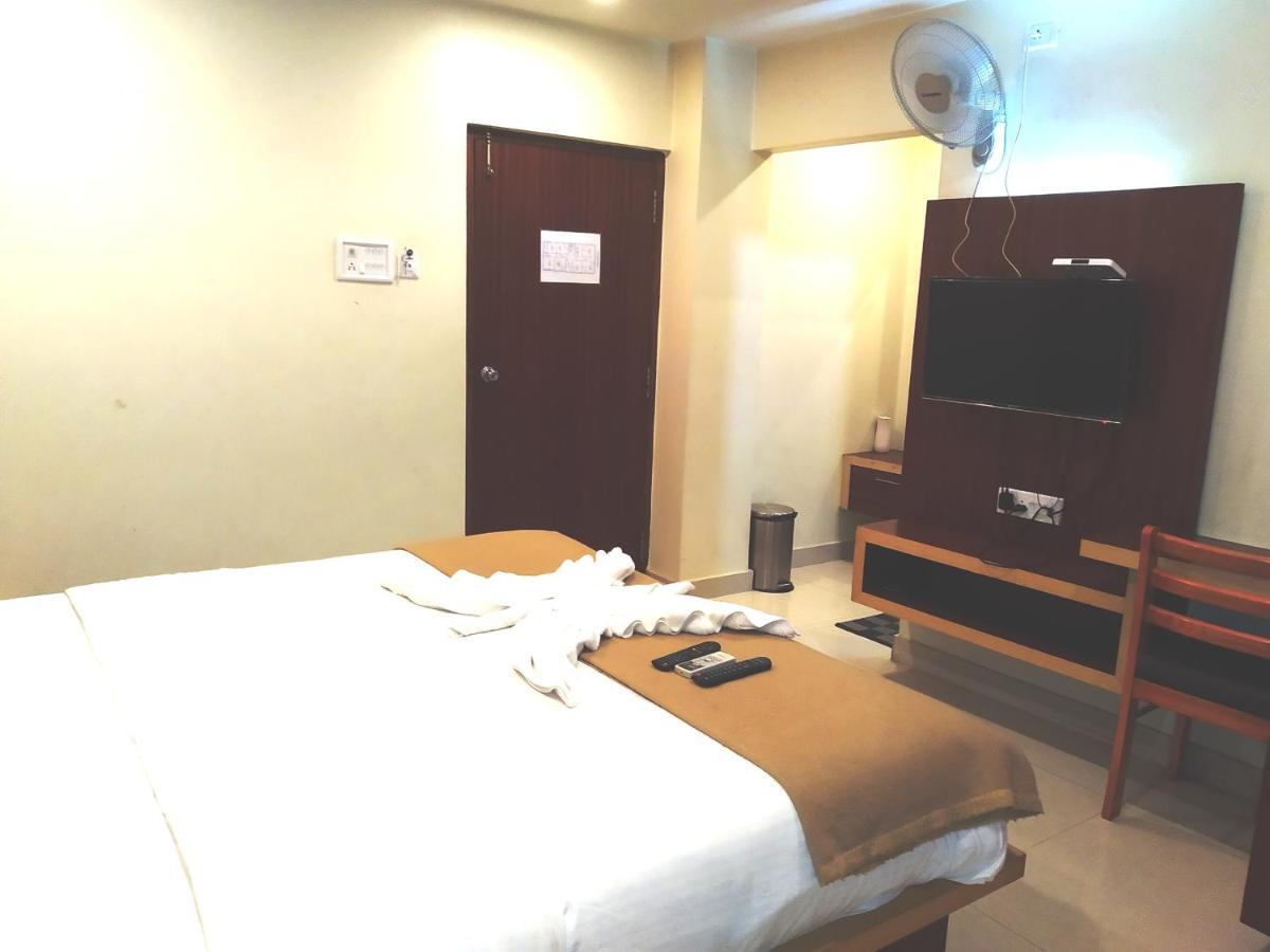 Hotel Milan Manor 布莱尔港 外观 照片