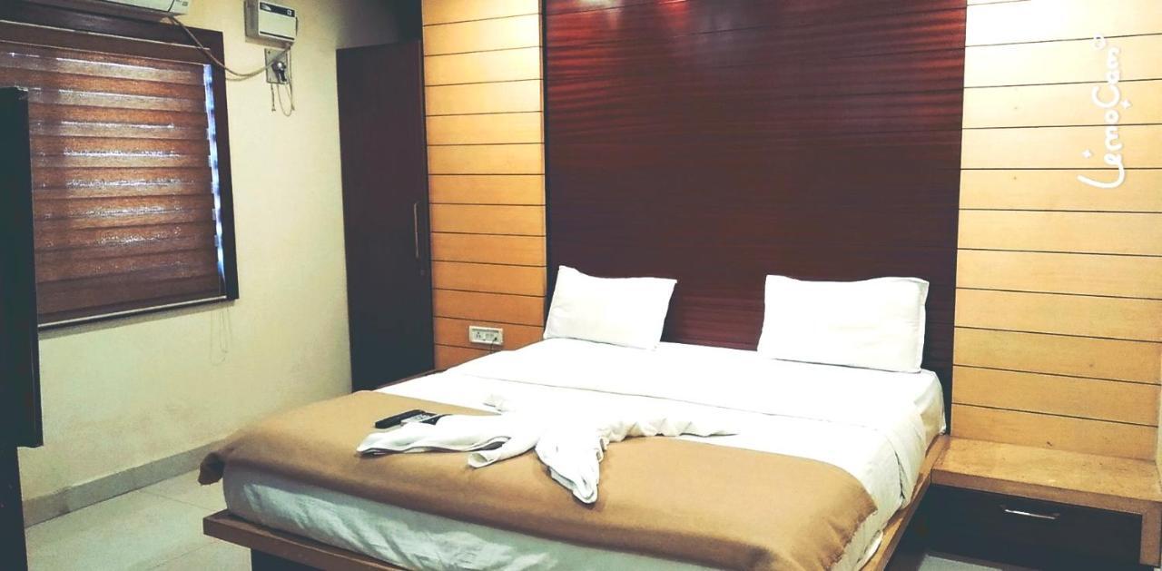 Hotel Milan Manor 布莱尔港 外观 照片
