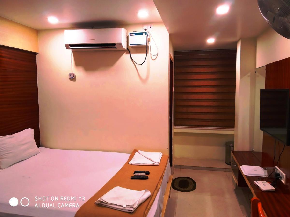 Hotel Milan Manor 布莱尔港 外观 照片