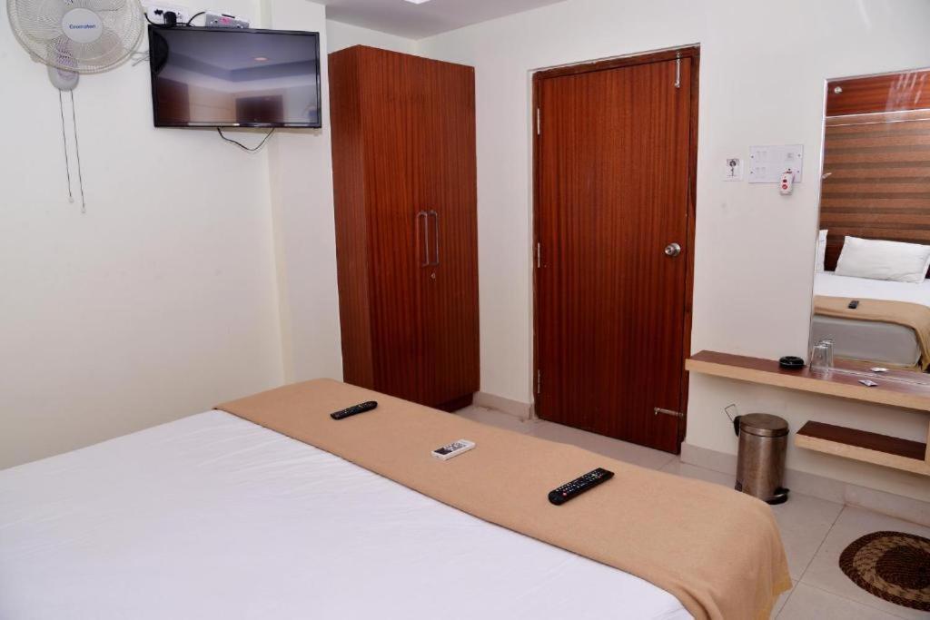 Hotel Milan Manor 布莱尔港 外观 照片